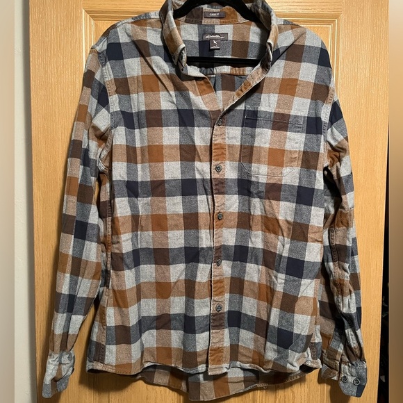 Eddie Bauer Classic Fit Men’s Flannel - Picture 1 of 10